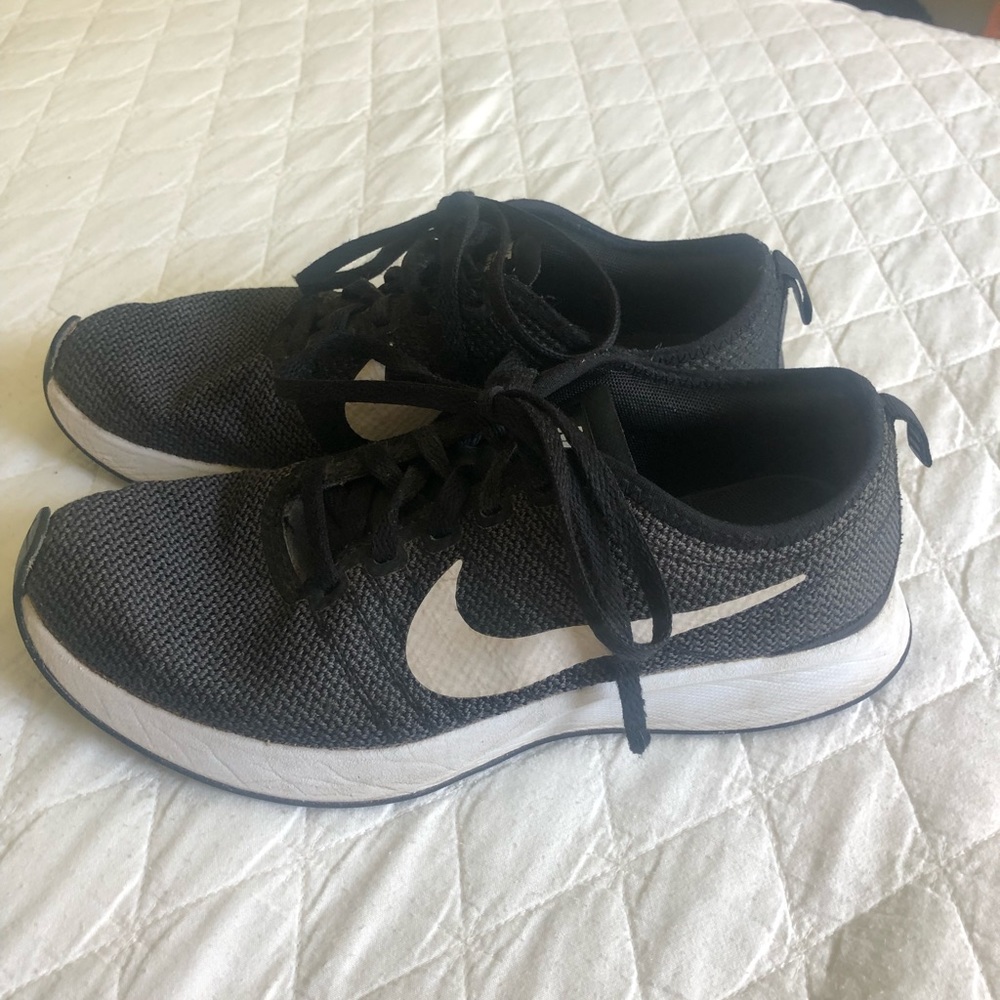 NIKE dualtone racer